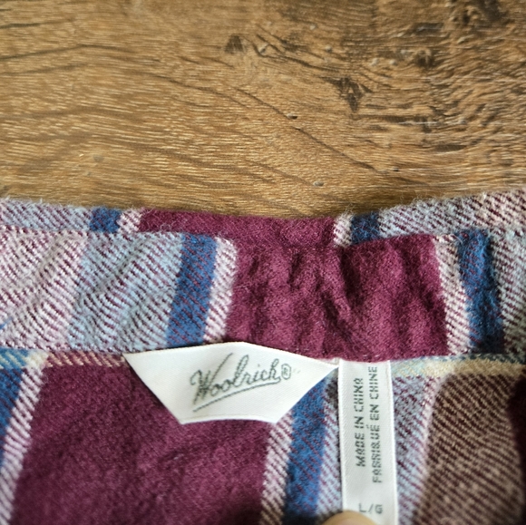 Woolrich Flannel Shirt-Lg - Picture 2 of 8